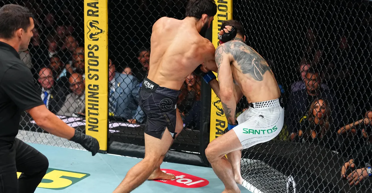آرمان ساروکیان در مسیر قهرمانی؛ ناک‌اوت تماشایی در UFC 331