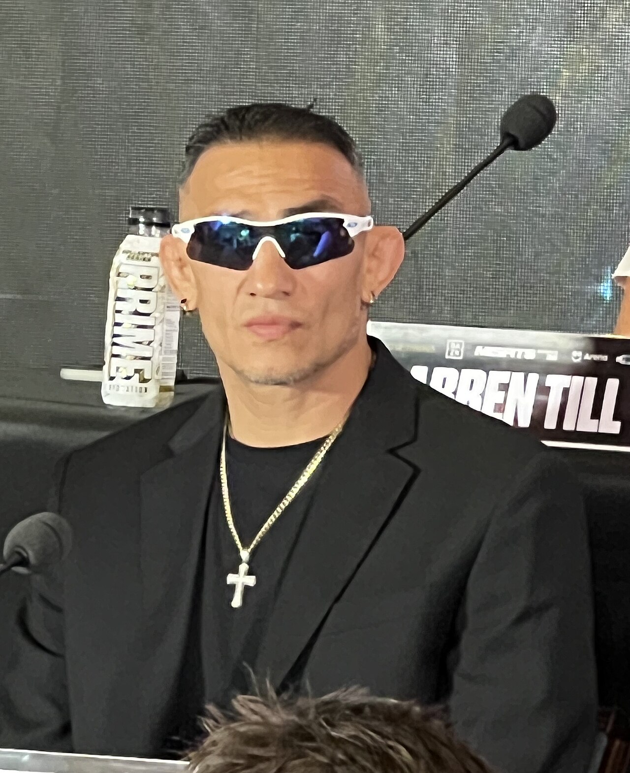 Ferguson defends Misfits boxing title with second-round knockout