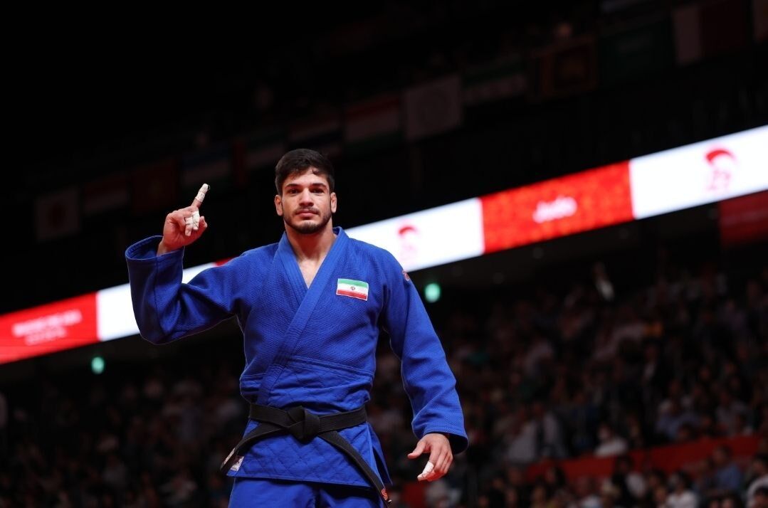 Parhizgar Opens with a Win in Judo at the Nagoya Asian Games