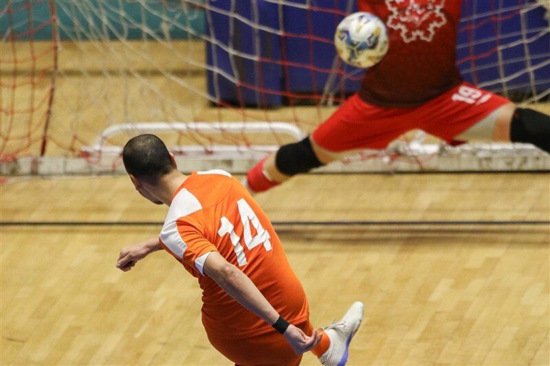 Victory for contenders in the sixth week of the Iranian Futsal Super League