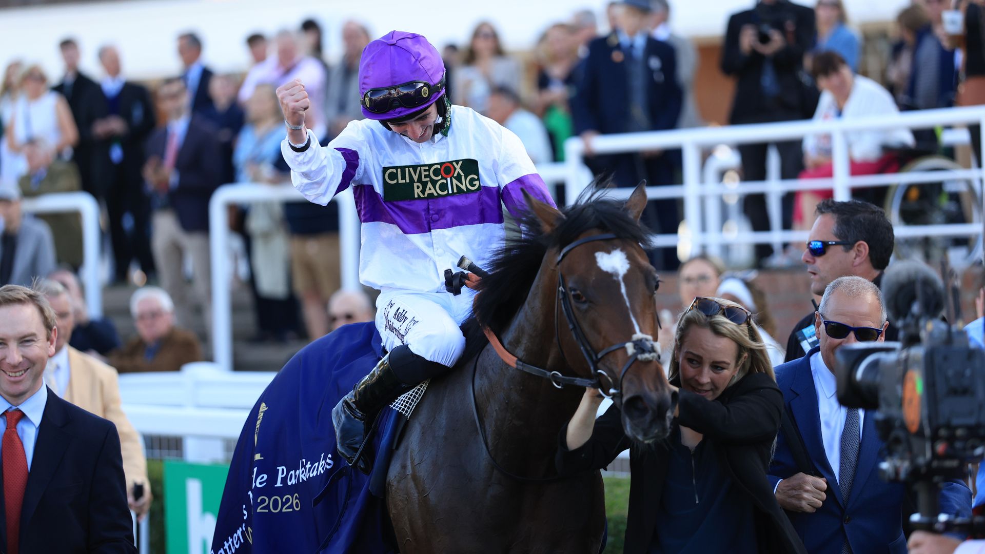 Orthodox wins the Middle Park Stakes