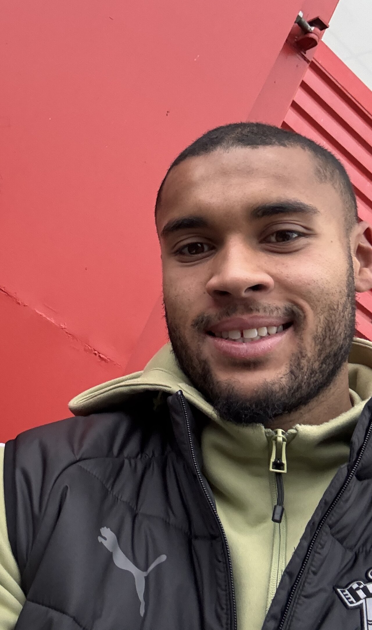 Bazunu announces decision not to play against Israel
